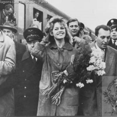 Wl bardot arrive a munich sur l orient express 2