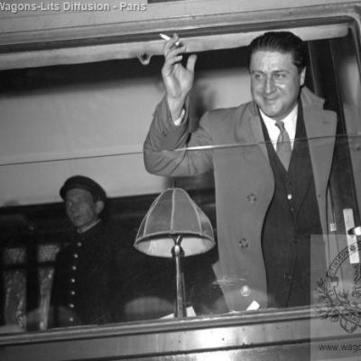 Wl henri troyat le 19 mai 1947 a la gare du nord 1