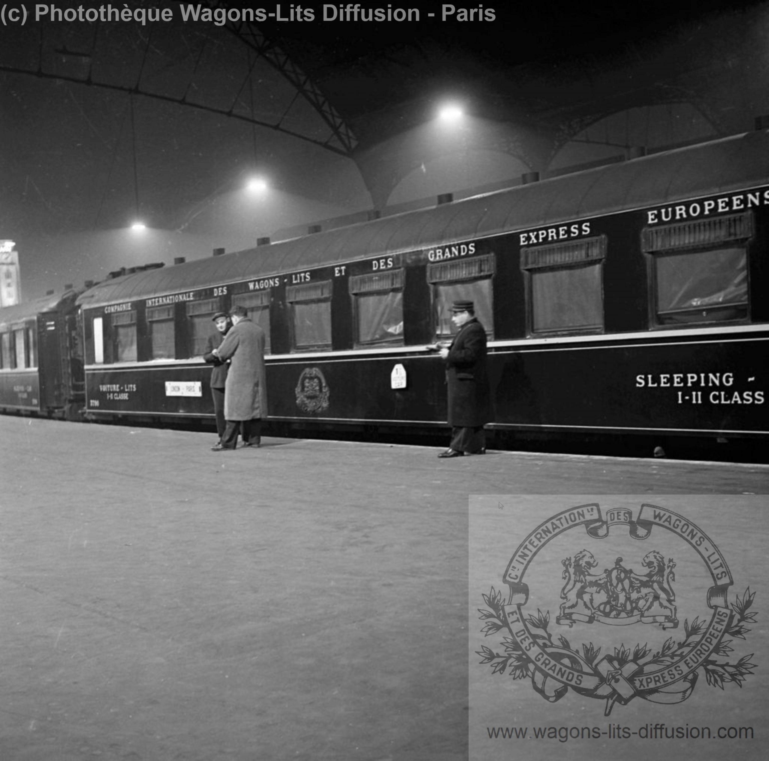 Wl night ferry paris 1953