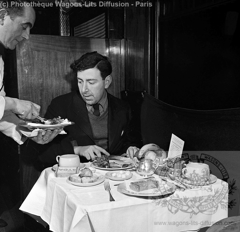 Wl voiture restaurant night ferry 1952 2